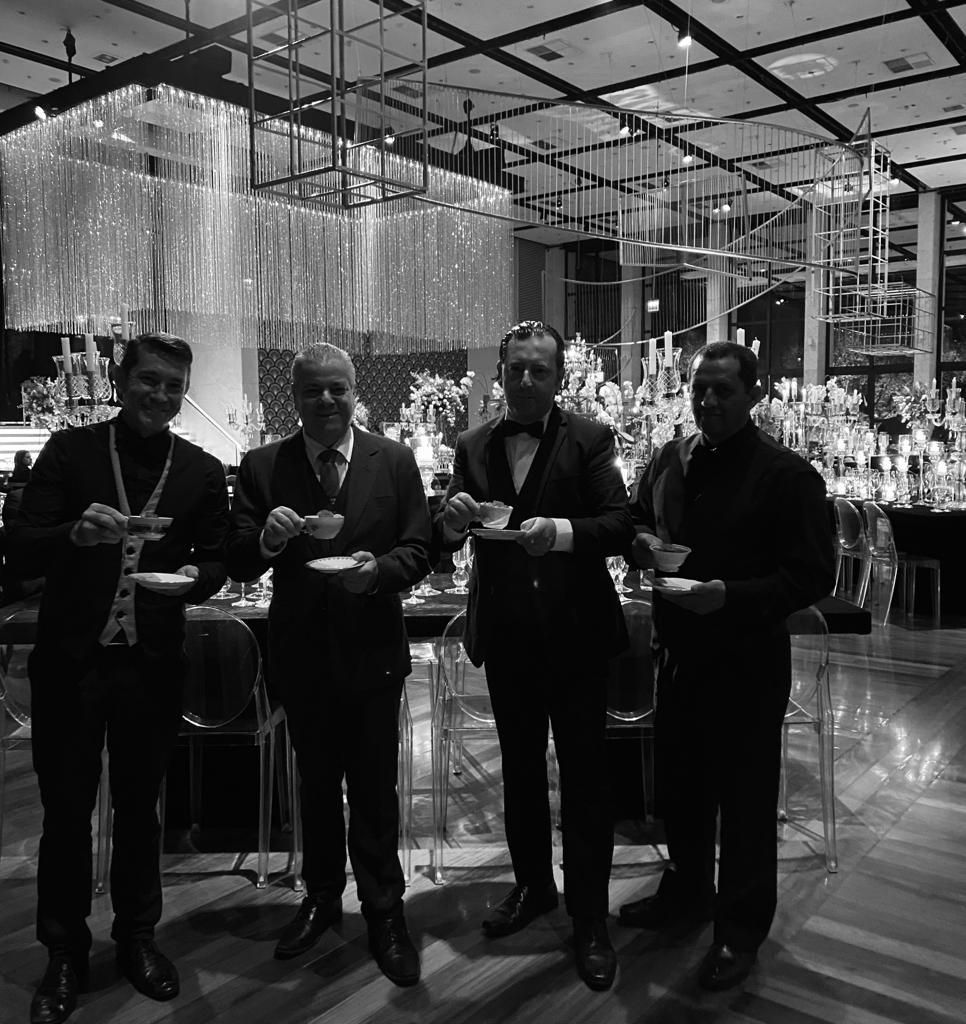 Carrinho de drinks preparado para evento
